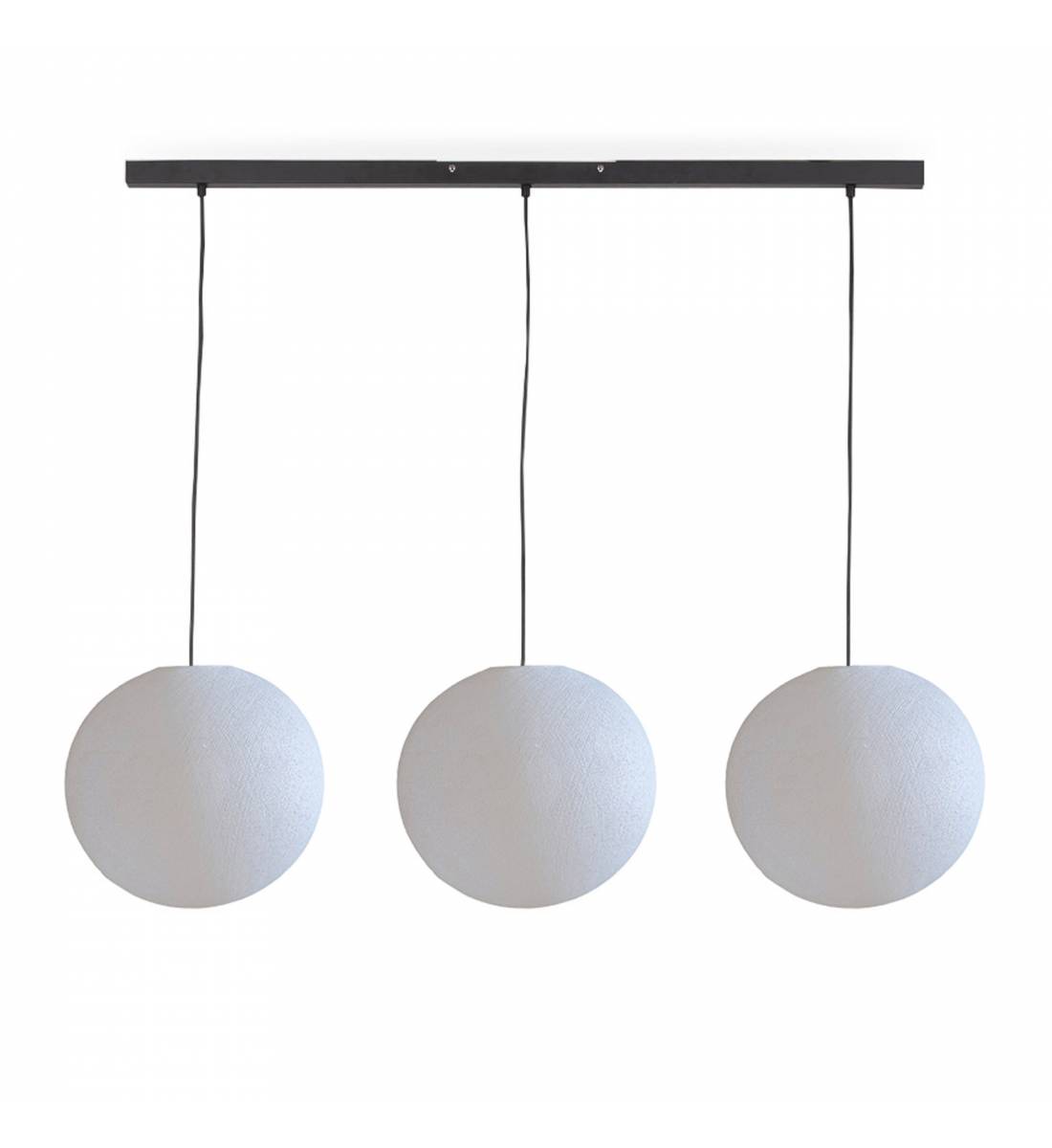 Zwarte eilandhanglamp met 3 wit-kleurige bollen - ø31cm - Rails - La Case de Cousin Paul